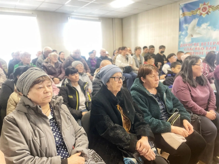 Сотрудник аппарата Уполномоченного по правам человека в Забайкальском крае принял участие в межведомственном социальном десанте в Дульдургинском муниципальном округе.